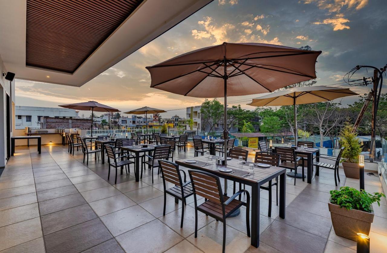 Grand Regal Hotel Chandoli Buitenkant foto