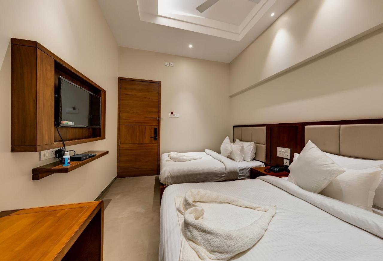 Grand Regal Hotel Chandoli Buitenkant foto