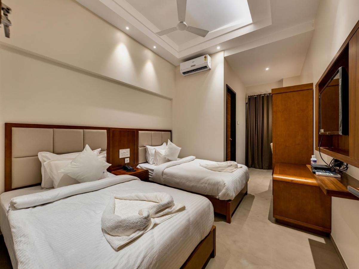 Grand Regal Hotel Chandoli Buitenkant foto