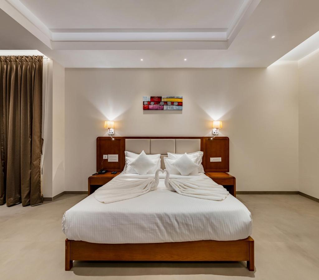 Grand Regal Hotel Chandoli Buitenkant foto